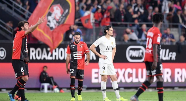  巴黎圣日耳曼客场逆转击败里昂，积分榜领跑优势扩大  