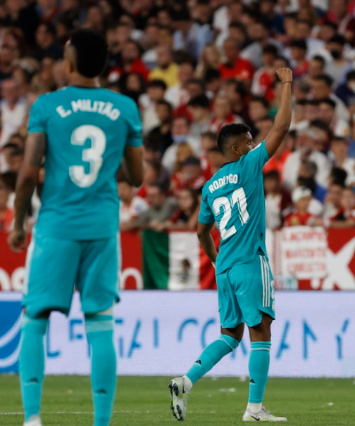  法兰克福替补奇兵建功逆转强敌取三分